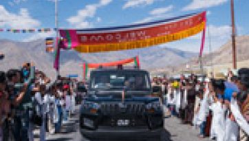 परम पावन दलाई लामा का लद्दाख आगमन