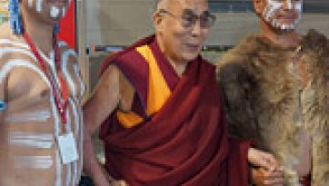 उलुरू से पर्थ के लिए उड़ान और लेन-देन की प्रज्ञा पर व्याख्यान