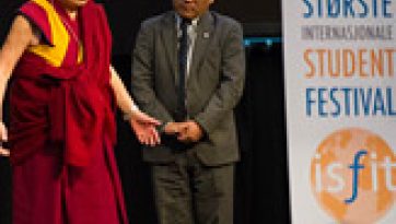 ट्रॉनहैम में अंतर्राष्ट्रीय विद्यार्थी समारोह में अतिथि