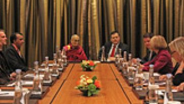 तिब्बत की कनाडा के संसदीय मित्रों के साथ बैठक