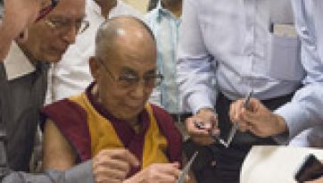 जीवन जीना, प्रेम करना ,हँसना और मरना : बौद्ध मार्ग के अनुसार - मुम्बई - तीसरा दिन