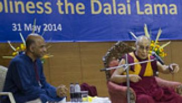 जीवन जीना,प्रेम करना , हँसना और मरना : बौद्ध मार्ग के अनुसार - मुम्बई - दूसरा दिन