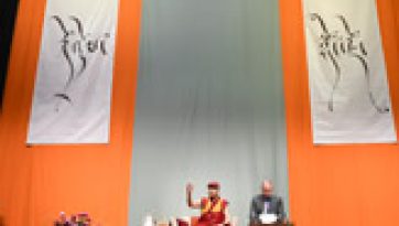 प्रेस और तिब्बत हाउस बोर्ड के साथ बैठक और सेल्फ अवेरनेस एंड कम्पेशन (आत्म चेतना तथा करुणा) पर एक सार्वजनिक व्याख्यान