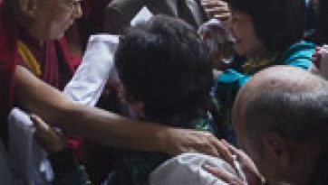 रीगा, लातविया में आगमन