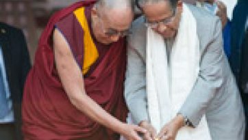 शांति के प्रति एक मानवीय दृष्टिकोण पर व्याख्यान और तिब्बत महोत्सव का उद्घाटन