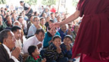 दलाई लामा का तीन दिवसीय यात्रा पर गोंदिया आगमन
