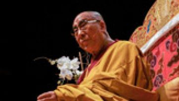 अष्ट सहस्रिका प्रज्ञा पारमिता सूत्र, त्रिशरण अनुस्मृति सूत्र तथा हृदय सूत्र पर  प्रवचन