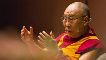 आज के विश्व में किस तरह के बौद्ध बनें 