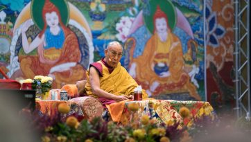 बाल्टिक राज्यों के सांसदों के साथ बैठक और प्रवचन जारी 