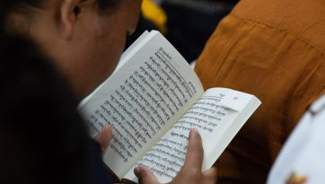 युवा तिब्बती छात्रों के लिए शिक्षण