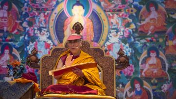 रूसी बौद्ध अनुयायियों हेतु बोधिसत्वचर्यावतार' ग्रन्थ पर प्रवचन