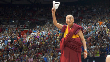 करुणा और सार्वभौमिक उत्तरदायित्व 