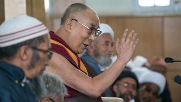 लेह में शिया और सुन्नी समुदाय से भेंट 