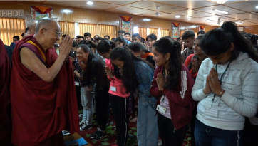 विद्यार्थियों हेतु संवाद